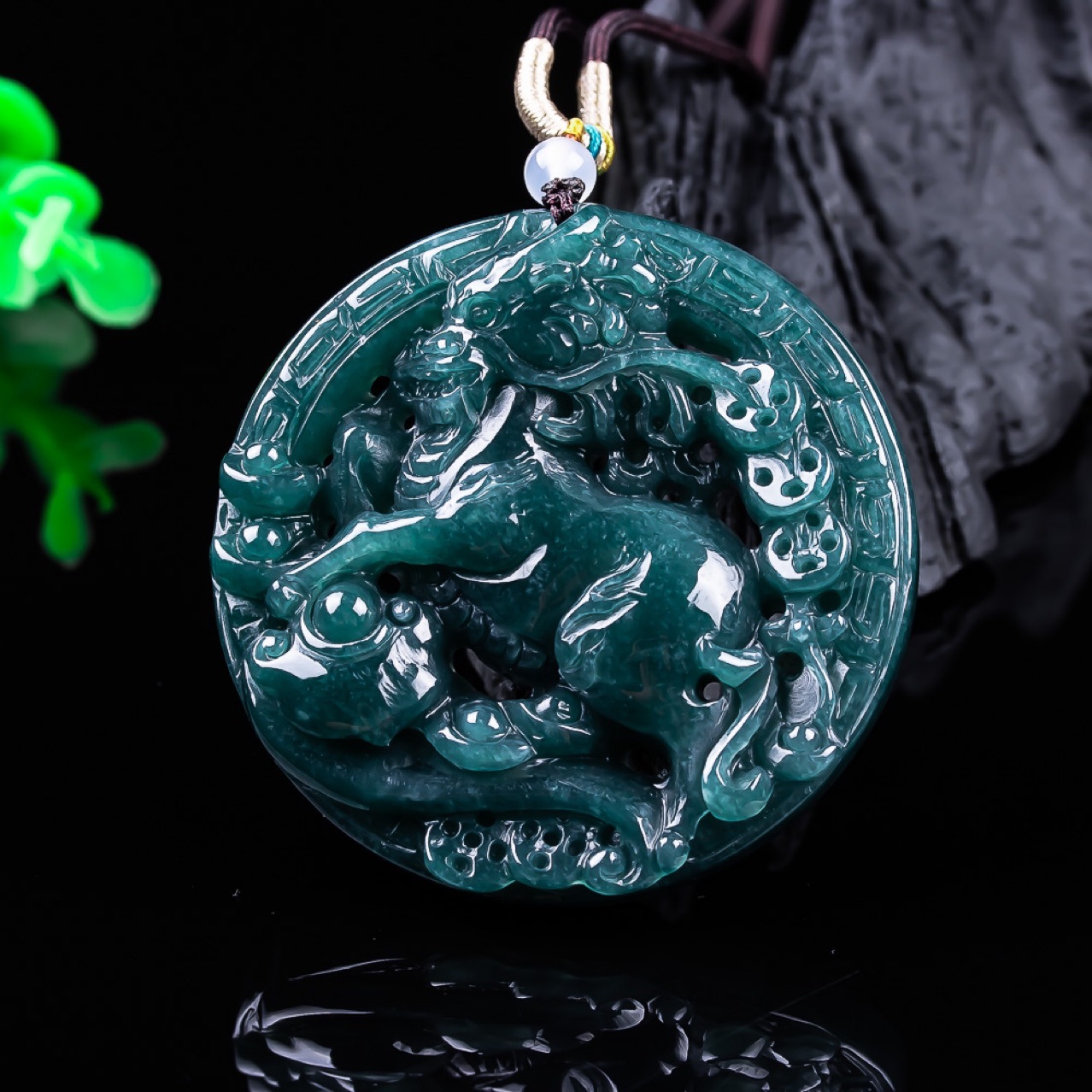 Vintage Fashion For Women - Pingente de Dragão em Jadeite Birmanês,
