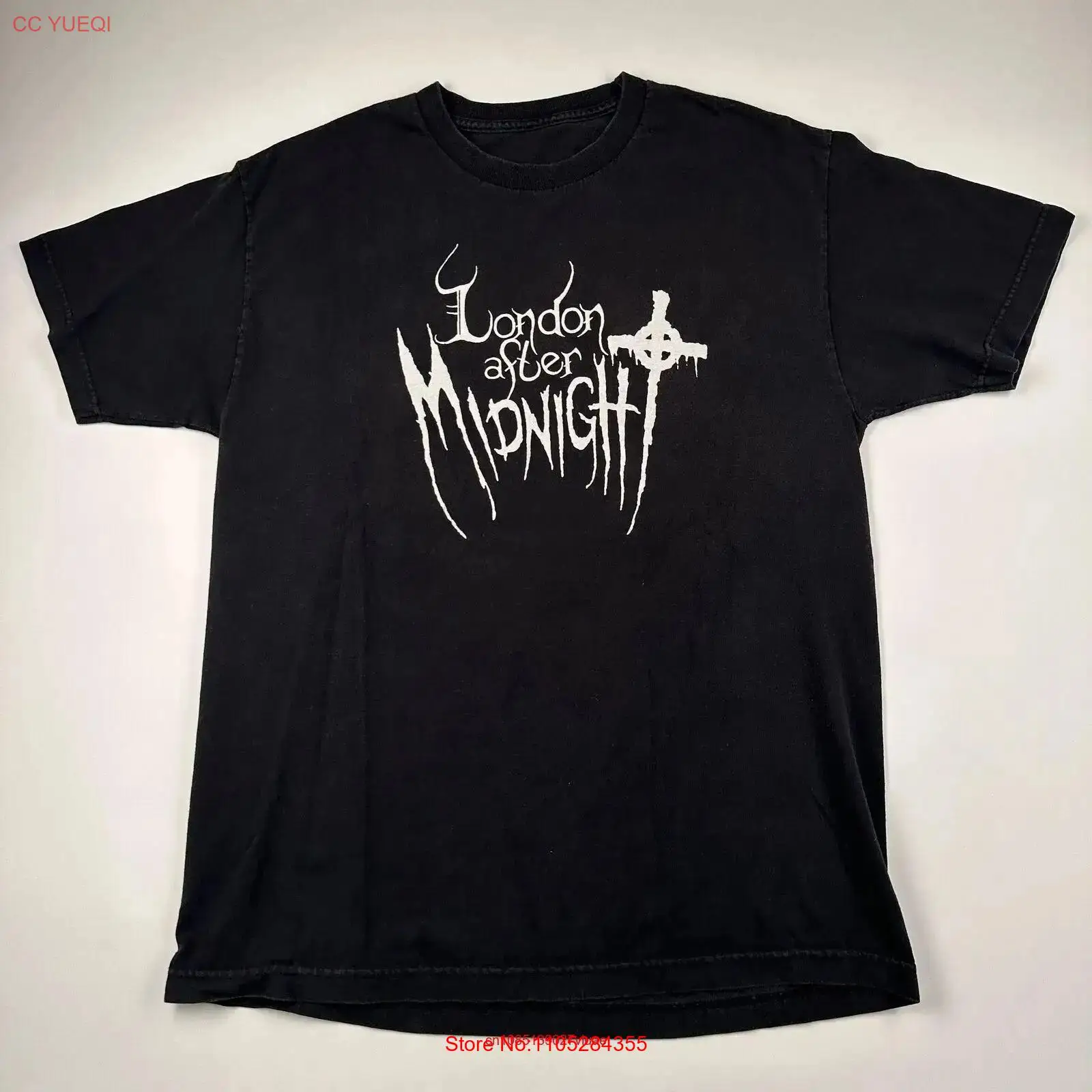 Vintage Fashion London - Camiseta Vintage Anos 2000 London After