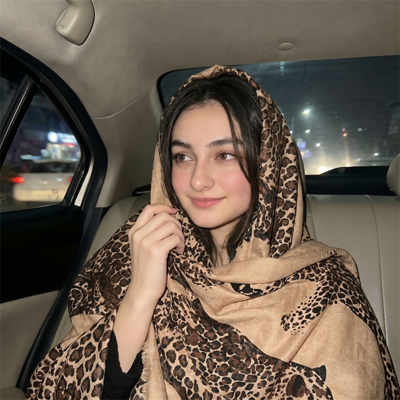 Hijab e lenço vintage com esta - Vintage Fashion For Women avaliação e preço