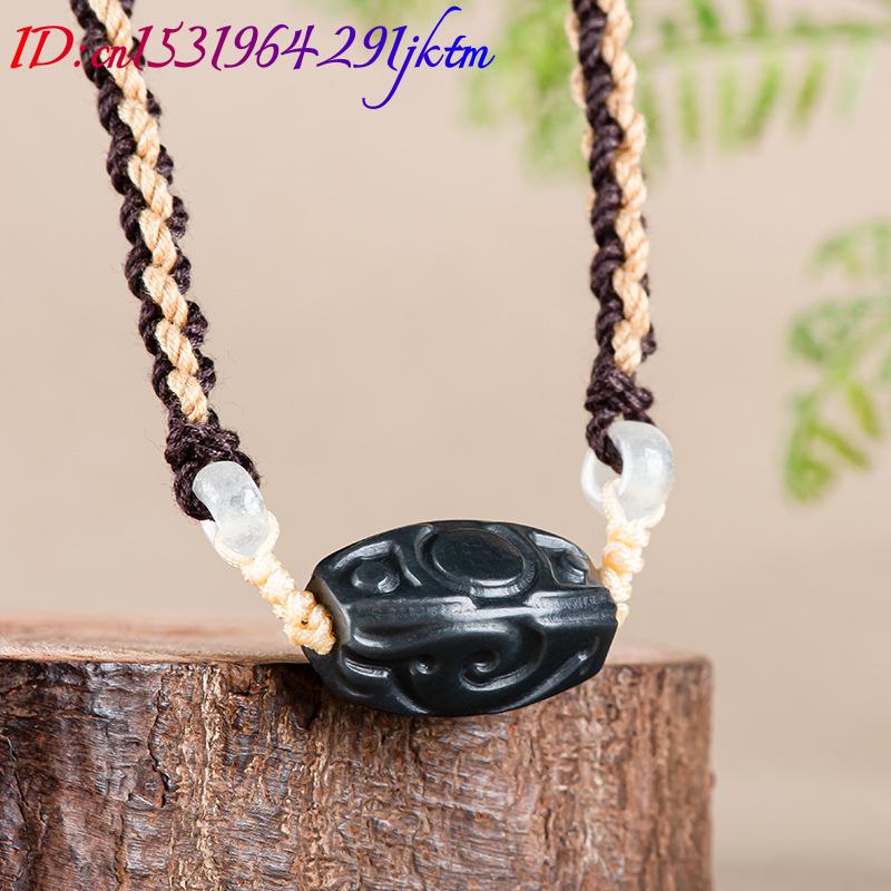 Colar com Pingente de Jade Het - Vintage Fashion Accessories avaliação e preço