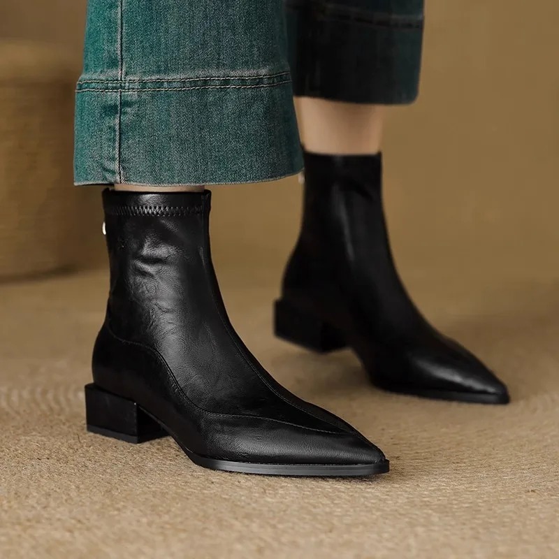 Botas Curtas Femininas de Salt - Vintage Fashion De avaliação e preço