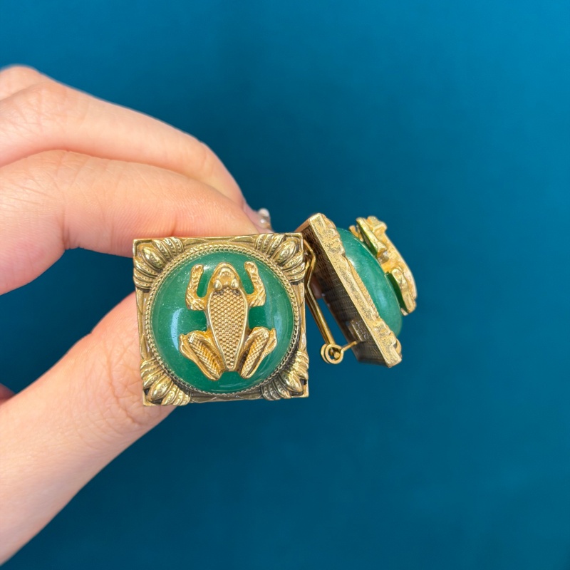 Brincos de Sapo Quadrados Vint - Vintage Fashion Jewelry Brands avaliação e preço