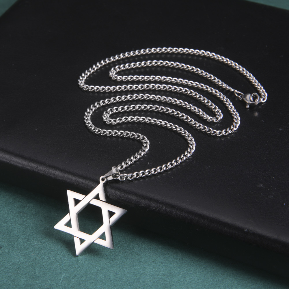 Colar com Pingente Estrela de  - Vintage Fashion Accessories avaliação e preço